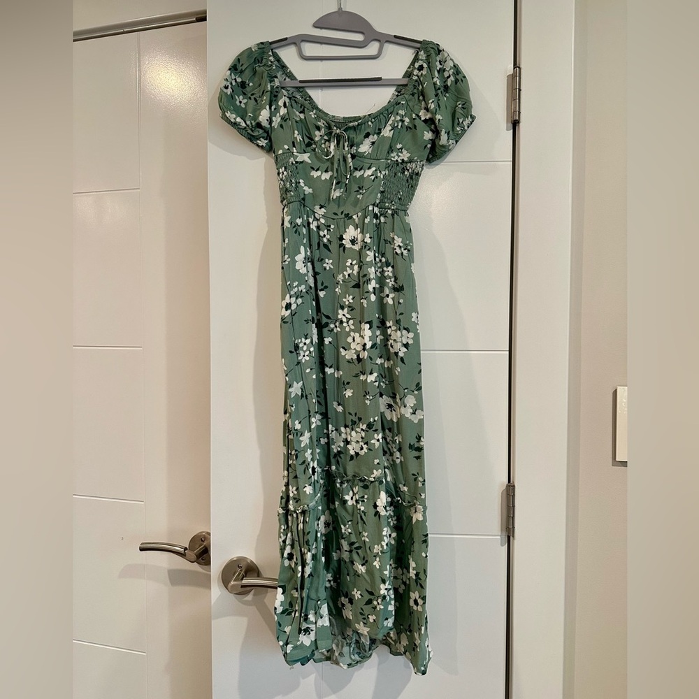 Hollister Green Floral Maxi Dress
